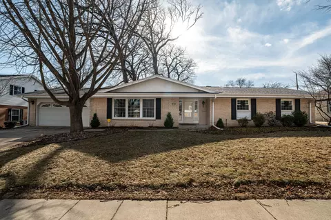 7107 Wellauer, Wauwatosa, WI 53213