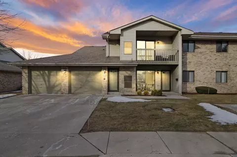 8123 40th #G, Kenosha, WI 53142
