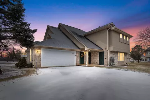 9032 W Elm #J, Franklin, WI 53132