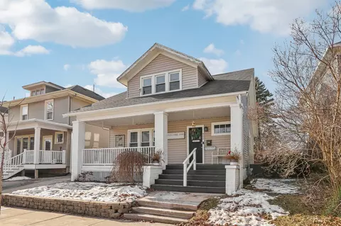 922 Hayes, Racine, WI 53405