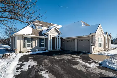 1844 River Lks, Oconomowoc, WI 53066