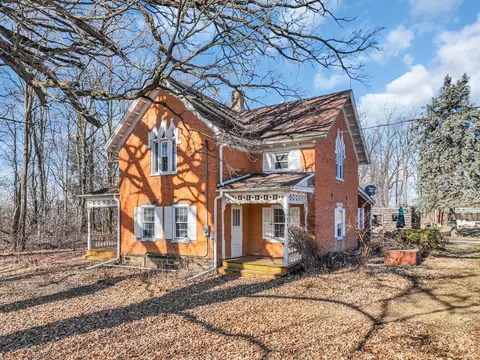 26300 Washington, Dover, WI 53185