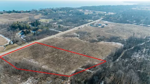 14311 N Lake Shr, Mequon, WI 53097