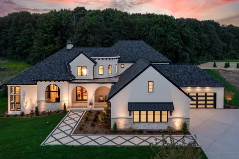 16820 W Autumn Trce, New Berlin, WI 53151