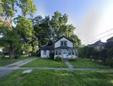 10 W Rockwell, Elkhorn, WI 53121