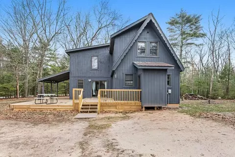 N4554 3rd, Oxford, WI 53952