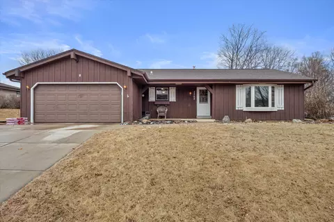 3342 W Southwood, Franklin, WI 53132