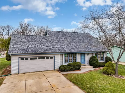 31064 Lake Pointe, Waterford, WI 53185