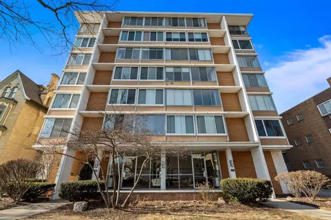 1409 N Prospect #304, Milwaukee, WI 53202