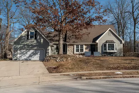 2900 Devonshire, Waukesha, WI 53188