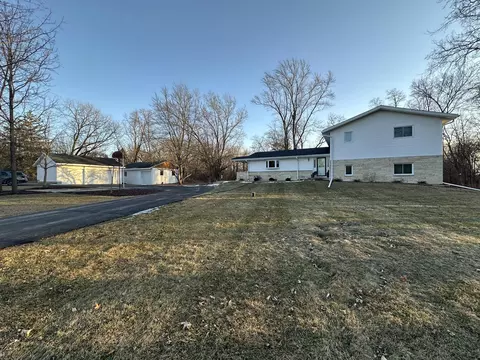 s51w30573 Walnut, Genesee, WI 53149