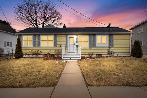 500 Church, Hartford, WI 53027