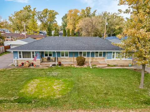 24922 74th, Paddock Lake, WI 53168