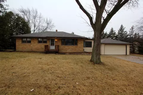10415 W Pallottine, Greenfield, WI 53228