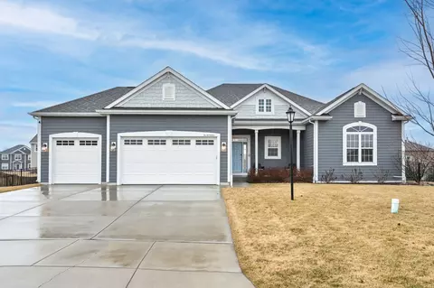 w138n6085 Weyerhaven, Menomonee Falls, WI 53051