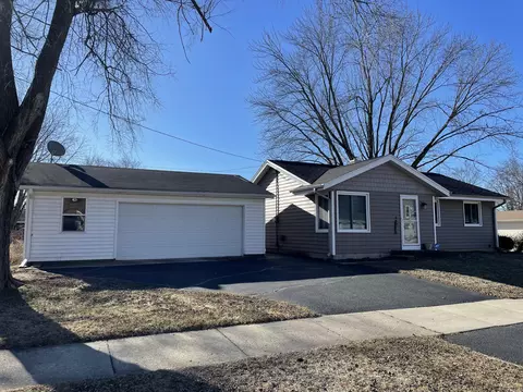 781 Chicory, Burlington, WI 53105