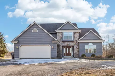 3705 W Drexel, Franklin, WI 53132