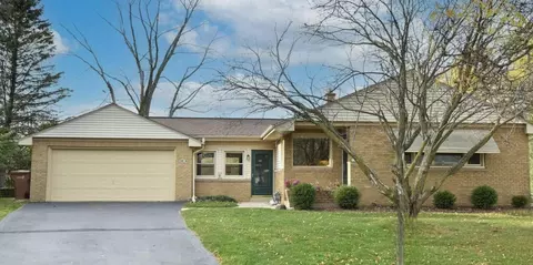 3218 W Rochelle, Glendale, WI 53209
