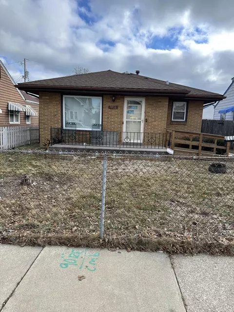 2033 Franklin, Racine, WI 53403