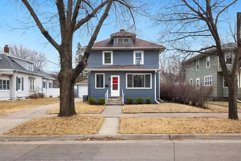 427 20th, La Crosse, WI 54601