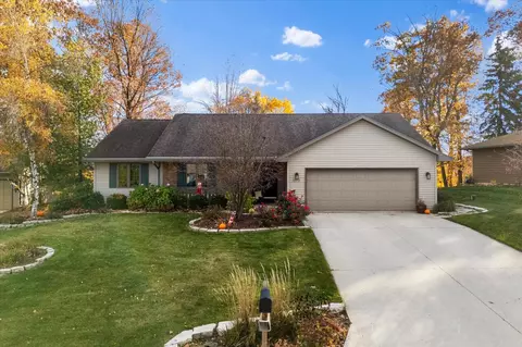 1519 Fieldstone, Howards Grove, WI 53083