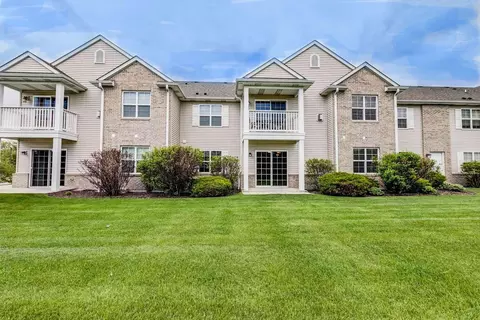 921 Village Ctr #202, Mount Pleasant, WI 53406