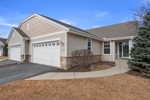 616 Sandur, West Bend, WI 53095