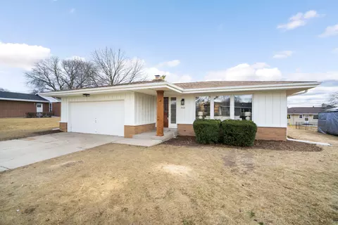 5333 Lilac, Greendale, WI 53129