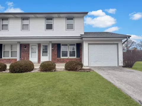 9209 W Green Vw, Milwaukee, WI 53224