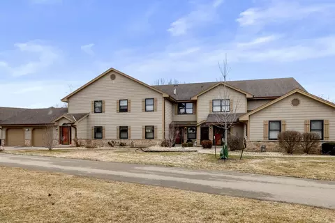 1319 35th #2B, Kenosha, WI 53144