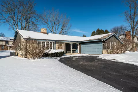 603 Alta Loma, Thiensville, WI 53092