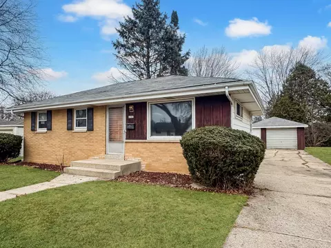 6282 N Joyce, Milwaukee, WI 53225