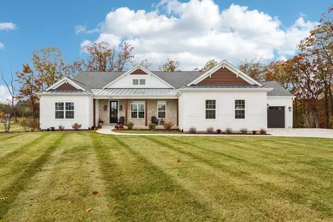 1790 Ridgeway, Lake Geneva, WI 53147