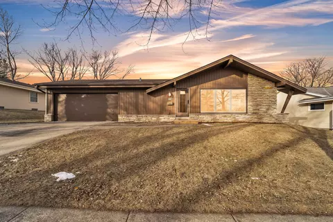 4995 Steeple, Greendale, WI 53129