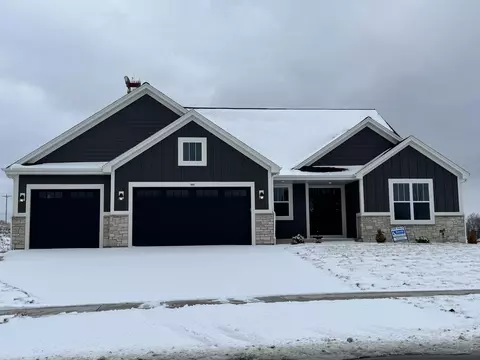 497 Limestone, Slinger, WI 53086