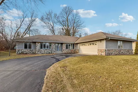 4585 S River Rdg, Greenfield, WI 53228