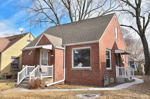 2370 S 67th, West Allis, WI 53219