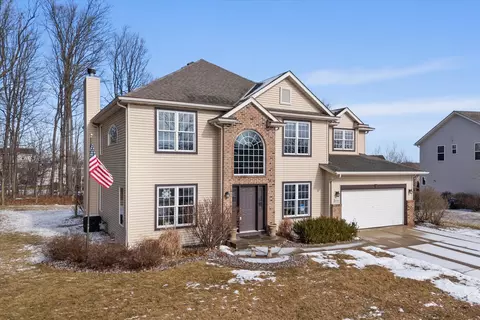 1034 Glenlyon, Port Washington, WI 53074