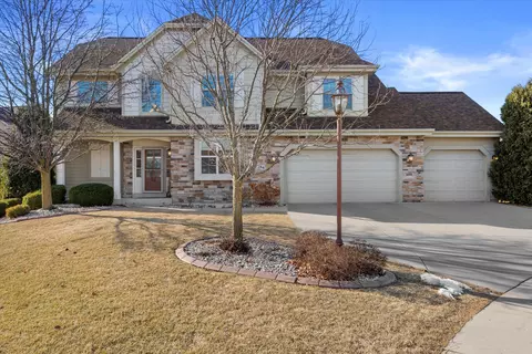 1694 Deer, Waukesha, WI 53189