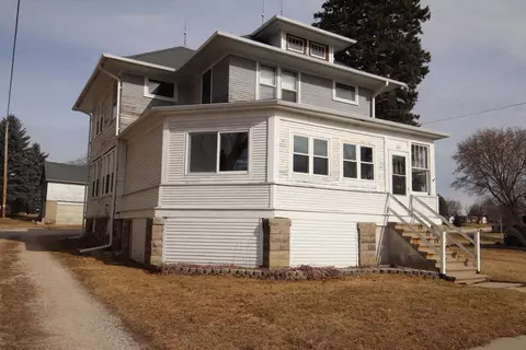 107 E Railroad, Saint Cloud, WI 53079