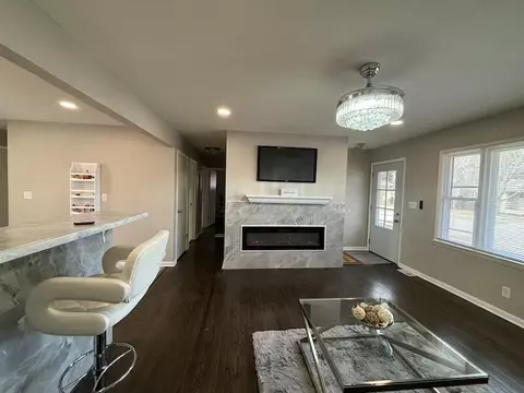 2617 Maryland, Racine, WI 53403