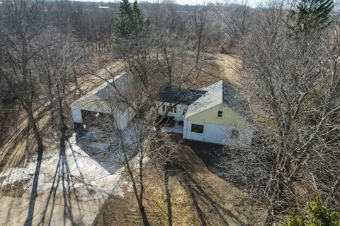 1921 W Oakwood, Oak Creek, WI 53154