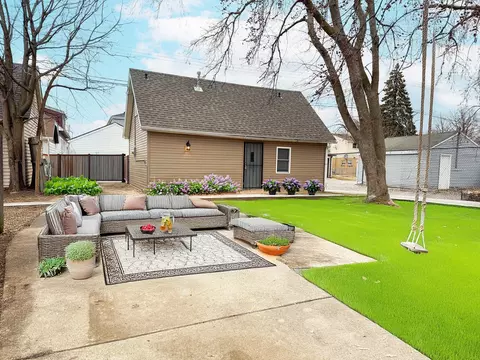 4057 N 48th, Milwaukee, WI 53216