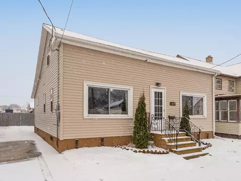1607 20th, Two Rivers, WI 54241