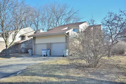 2514 W Parnell, Milwaukee, WI 53221