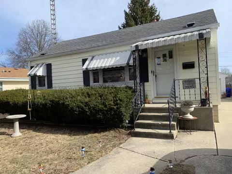 7925 46th, Kenosha, WI 53142