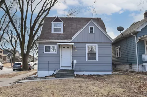 1433 E Oklahoma, Milwaukee, WI 53207