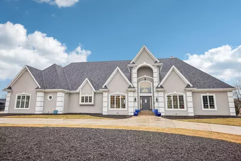 19345 Glacier, Brookfield, WI 53045
