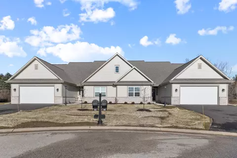 1832 Cedar Rdg #223-2, Slinger, WI 53086