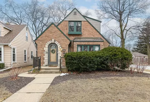 2479 N 83rd, Wauwatosa, WI 53213